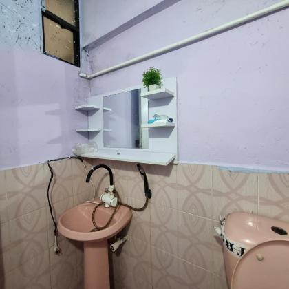 One bedroom luxury apartment 1st floor with kitchen - image 4