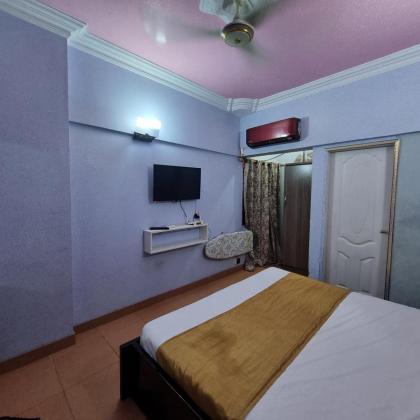 One bedroom luxury apartment 1st floor with kitchen - image 5