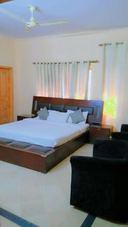 Family Home Guest House Islamabad - image 23