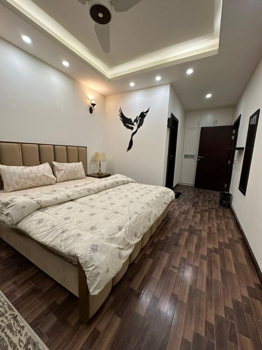 2 Bedrooms Apartment in Elysium Mall Islamabad - image 5