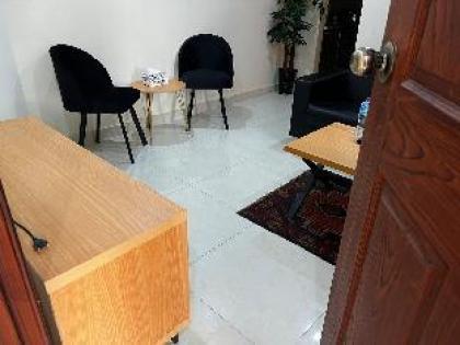 Lovely Condo free netflix ac wifi entire place Islamabad