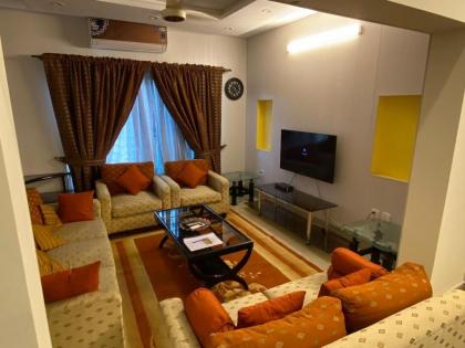 Brand New - 4 Bedroom - Luxurious - Park Villa Lahore 