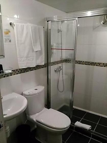 Red sky Family Couple Guest House - image 6