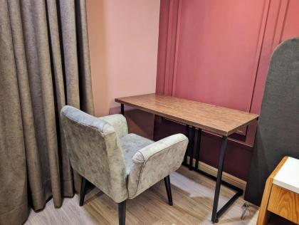 Goldcrest Mall Three-bed Luxury Suite - image 6