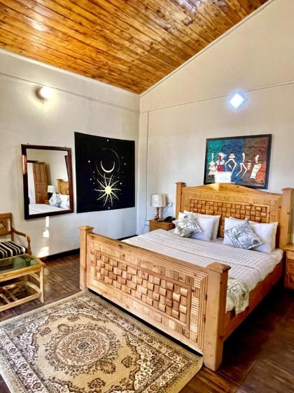 Umda Hotel Pine Top Murree 