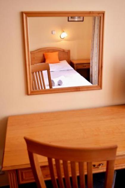 Hotel Claris - image 14