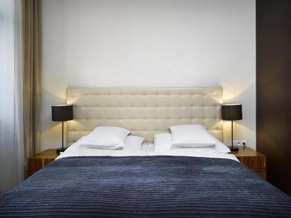 The ICON Hotel & Lounge - image 10