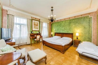 Hotel U Jezulatka - image 1