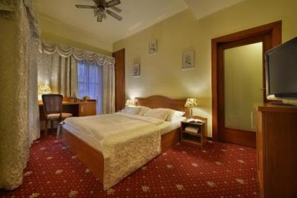 Hotel U 3 Pstrosu - image 14