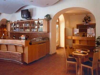 EA Hotel Tosca - image 5
