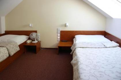 Hotel Čertousy - image 4