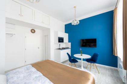 City Apartments Sazavska - image 10
