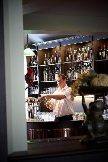 Hotel Valcha - image 13