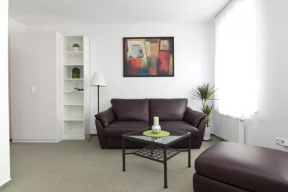 Hotel Valcha - image 18