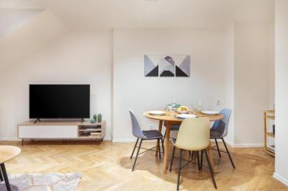Designer Apartments Vinohrady - image 13