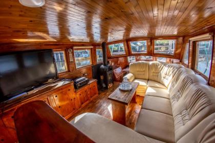 Flying Dutchman - image 1