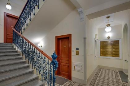 Karlova Old Town Apartment - image 14