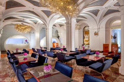 Hotel Art By The Spanish Steps - image 2