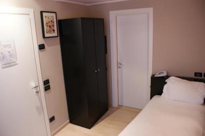 Hotel Aniene - image 10