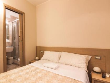 La Piccola Maison - image 19