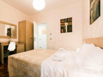 La Piccola Maison - image 5