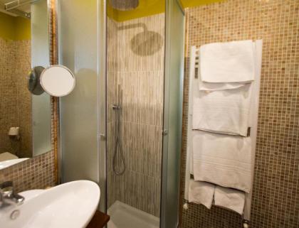 Flann O'Brien Rooms - image 16