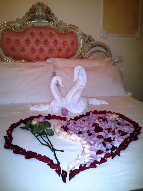 Imperial Rooms Luxury Guest House - main image