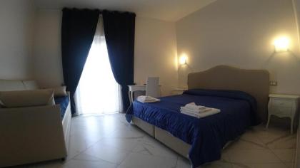 Imperial Rooms Luxury Guest House - image 15