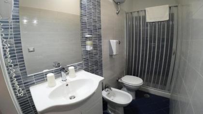Imperial Rooms Luxury Guest House - image 18