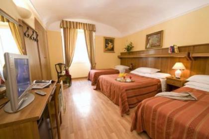 Hotel Altavilla - image 7