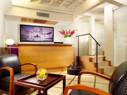 Mario de' Fiori 37 Luxury Suites - image 1