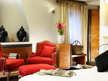 Mario de' Fiori 37 Luxury Suites - image 16