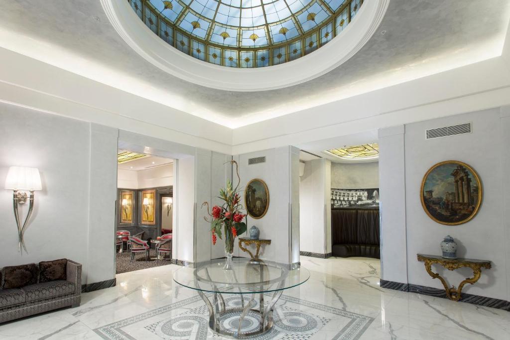 Artemide Hotel - image 5