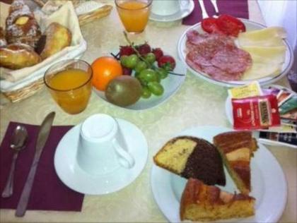 Hotel Gabriella - image 14