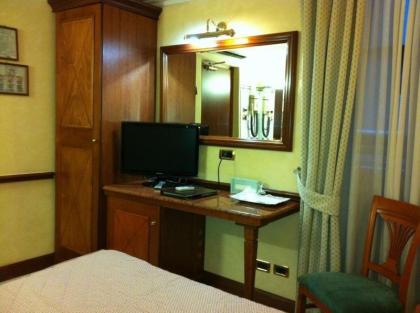 Hotel Hiberia - image 3