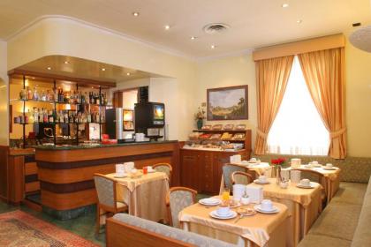 Hotel Argentina - image 5