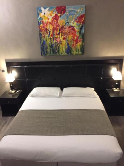Hotel Le Petit - image 7