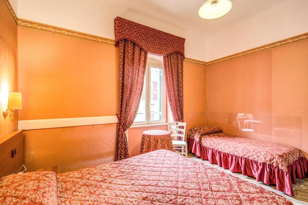 Hotel Virginia - image 4