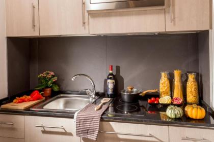 The Inn at the Spanish Steps - image 10