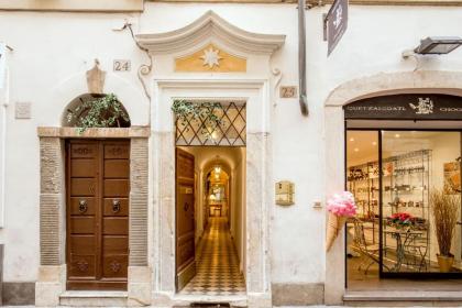 The Inn at the Spanish Steps - image 9