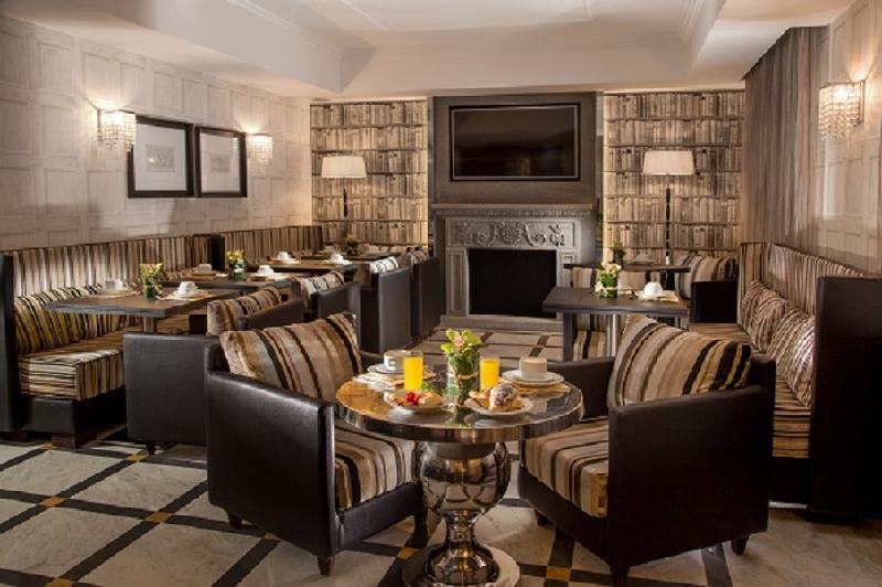 Hotel Royal Court - image 2
