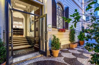 Hotel Royal Court - image 6