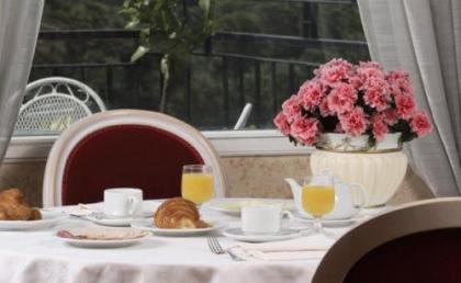 Hotel Eliseo - image 1