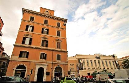 Hotel Lirico - image 1