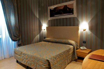 Hotel Lirico - image 16