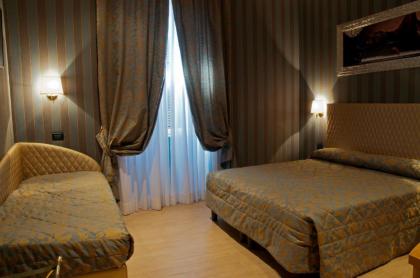 Hotel Lirico - image 17