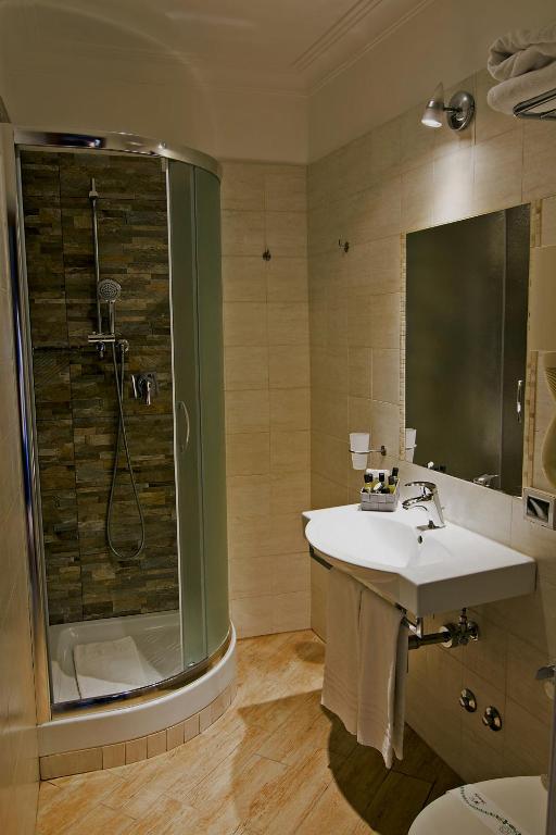 Hotel Lirico - image 5
