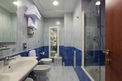 Grand Hotel Tiberio - image 3