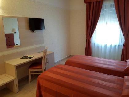 Hotel Villa Rosa - image 3
