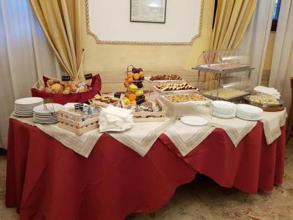 Hotel Villa Rosa - image 7